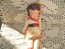 PAPER MACHE BRUNETTE